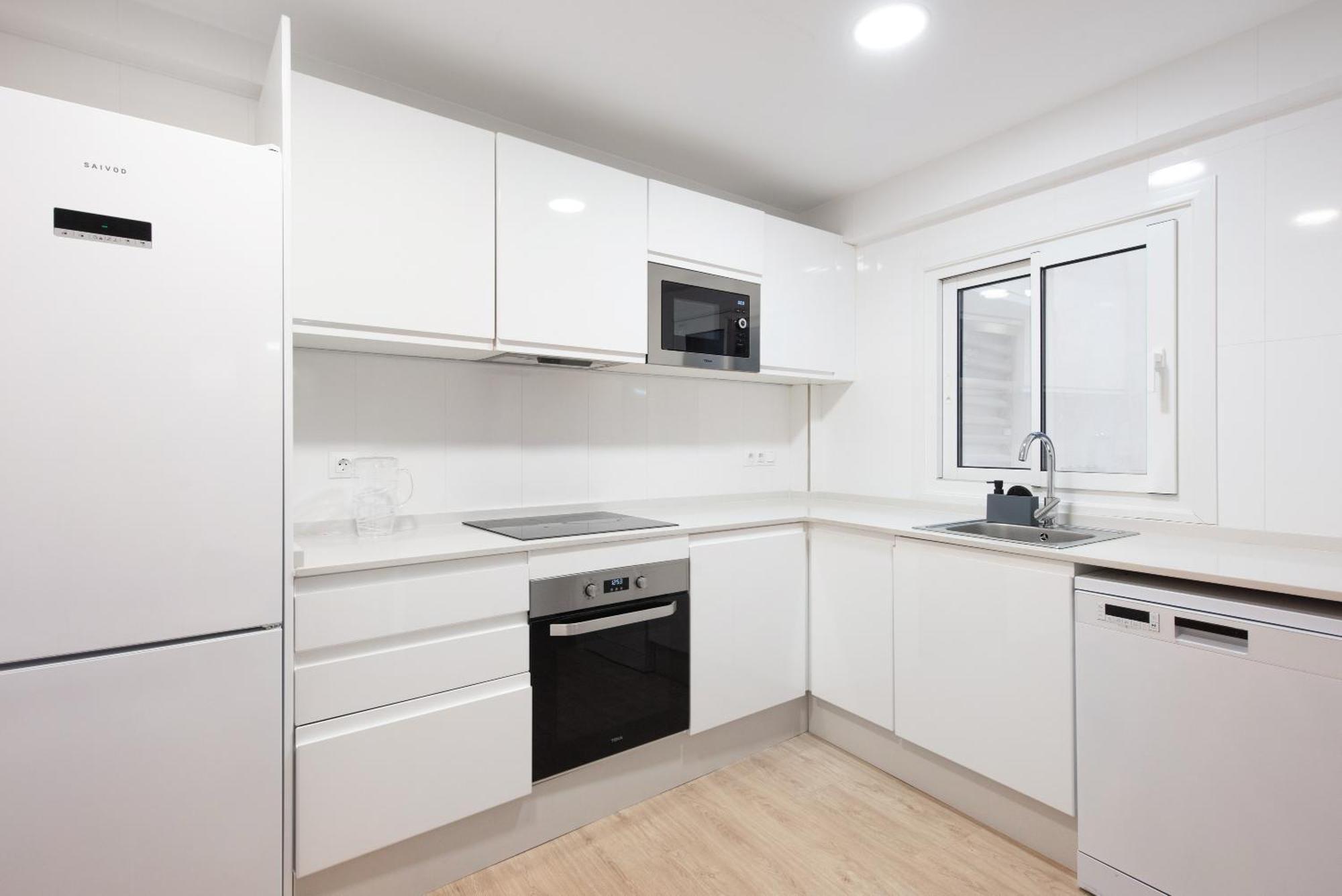 Malaga Hub Apartment Exterior photo